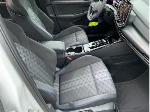 Volkswagen Golf VIII R-Line 1.5 eTSI DSG