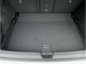 Volkswagen Golf VIII R-Line 1.5 eTSI DSG