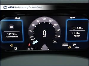 Volkswagen Multivan Life Vis-a-Vis Side Assist ACC Rear View