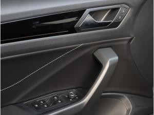 Volkswagen T-Roc 1.5TSI DSG R-Line +BLACK+AHK+