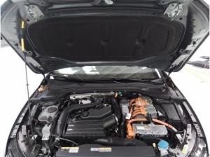 Volkswagen Golf 1.5TSI GTE +AHK+DCC+HEAD-UP+