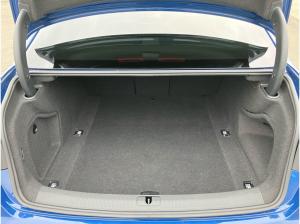 Audi A4 Limousine S-Line 30 TDI S-tronic / Navi+, AHK