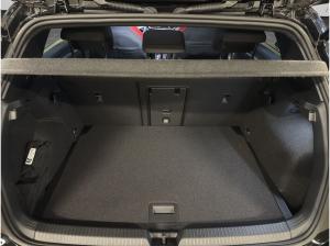 Volkswagen Golf GTI 2.0 TSI DSG BLACKSTYLE 18" NAVI HEADUP