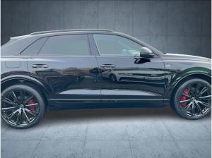 Audi Q8 SUV S line business TFSI e qu tiptr PANO 23