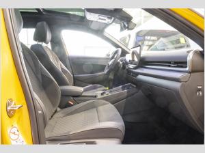 Volkswagen T-Roc R-Line 1.5 l eTSI, Pano|Techpak IQ.Drive|IQ Light|Winterreifen inkl.