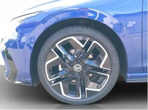 Volkswagen Golf Variant R-Line 150PS *BLACK STYLE*MATRIX*AHK*PANO*EASY OPEN*AREA VIEW*50.205€*