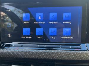 Volkswagen Golf Variant VIII 2.0 TSI DSG R-Line Navi SHZ