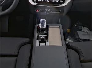 Volvo XC90 Plus Dark Plug-In Hybrid AWD T8 Twin Engine EU6e 7-Sitzer StandHZG Leder