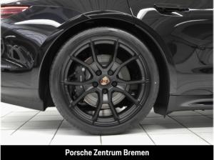 Porsche Taycan Black Edition