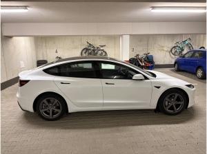 Tesla Model 3 Hinterradantrieb