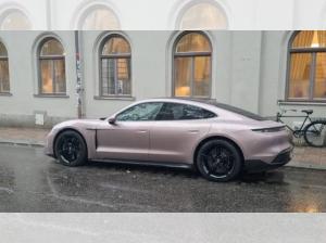 Porsche Taycan Turbo