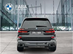 BMW X7 xDrive40d M Sport Pro B&W Surround AHK RFK