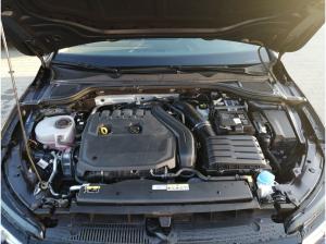 Volkswagen Golf VIII Style 1.5 TSI / Navi, Matrix, ACC, AHK