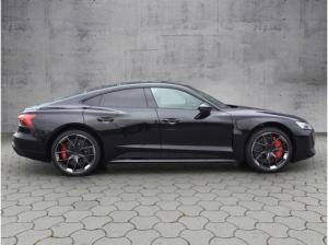 Audi RS e-tron GT performance