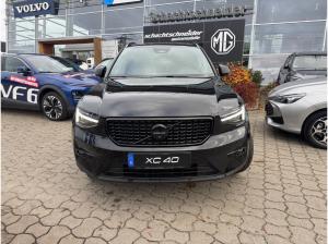Volvo XC40 B3 B DKG Plus Black Edition