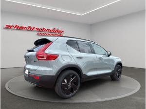 Volvo XC40 B3 B DKG Plus Black Edition