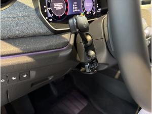 Skoda Octavia Combi Tour 2.0 TDI SOFORT VERFÜGBAR! ACC AHK Navi 360° eHeck Matrix