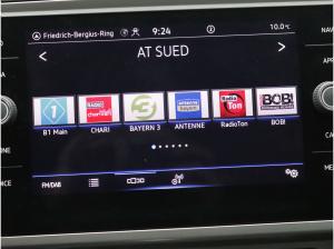 Volkswagen Passat Variant 2.0 TDI DSG / Navi, LED, RFK, ACC