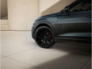Audi Q8 SUV S line business TFSI e qu. MATRIX*AHK*23*