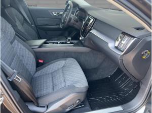 Volvo V60 Kombi B4 Core 145 Mild-Hybrid