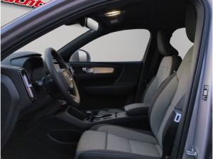 Volvo XC40 B3 B DKG Core+WinterPak.+360°+SOFORT