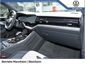 Volkswagen Touareg R-Line 3.0 V6 TDI SCR 4MOTION AHK Pano