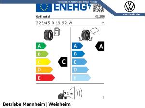 Volkswagen T-Roc R-Line 1.5 l eTSI DSG NAVI HeadUp LED 19"
