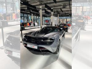 McLaren 720S Performance