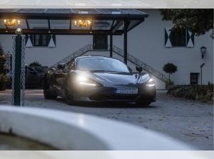 McLaren 720S Performance