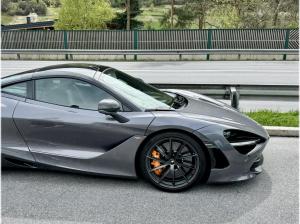 McLaren 720S Performance