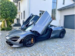 McLaren 720S Performance