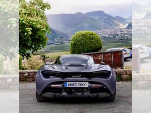 McLaren 720S Performance