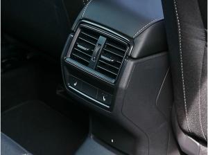 Skoda Karoq 1.5 TSI Sportline DSG AHK Navi RüKa Sitzh.