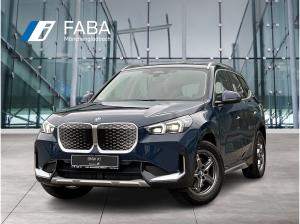 BMW iX1 xDrive30 xLine DAB LED Komfortzg. Shz