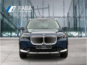 BMW iX1 xDrive30 xLine DAB LED Komfortzg. Shz