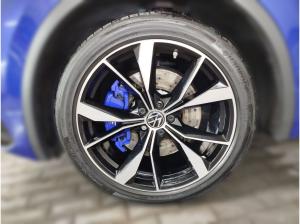 Volkswagen Tiguan 2.0 TSI DSG 4M. Akrapovic Harman Kardon Black Style Pano Navi FrontAssist IQ.Light DAB+