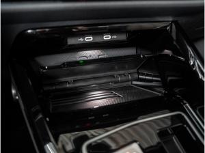 Volkswagen Golf GTI 2.0 l TSI OPF DSG harman IQLight Kam.