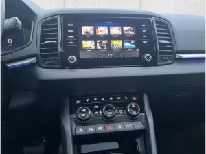 Skoda Karoq Tour 1.5 TSI AHK PANO NAVI LED JAHRESWAGEN