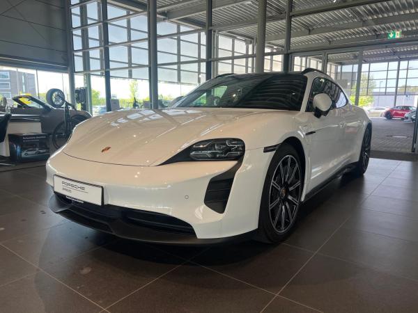 Porsche Taycan GTS Sport Turismo