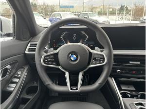 BMW 320 320i Touring M-SPORT INNOV. ACC, AHK, PANO. UVM.