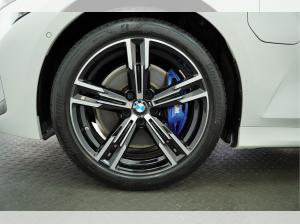 BMW 330 e Touring M Sport AHK,PGSD,NAVI,360 GRAD KAMERA,LED-SW,HUD