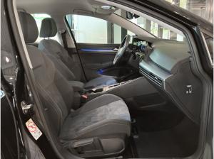 Volkswagen Golf VIII 1.4 eHybrid Style DSG AHK Park Assist