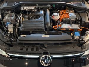 Volkswagen Golf VIII 1.4 eHybrid Style DSG AHK Park Assist