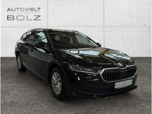 Skoda Superb 2.0 TDI Essence SHZ KAMERA NAVI ACC LED