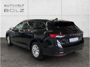 Skoda Superb 2.0 TDI Essence SHZ KAMERA NAVI ACC LED