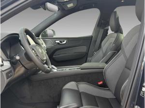 Volvo XC60 Plus Black Edition T8+AHK+Voll-LED+