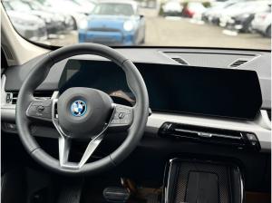 BMW iX1 eDrive20 DAB LED Komfortzg. Parkassistent