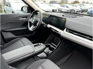 BMW iX1 eDrive20 DAB LED Komfortzg. Parkassistent