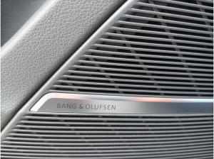 Audi Q8 SUV TDI quattro tiptronic+HEAD-UP+AHK+PANO+B&O