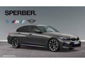 BMW 330 i xDrive M Sportpaket*19 Zoll*Glasdach*ACC*